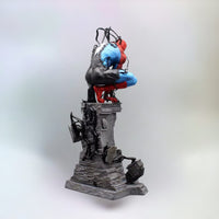 Spidy on pillar New