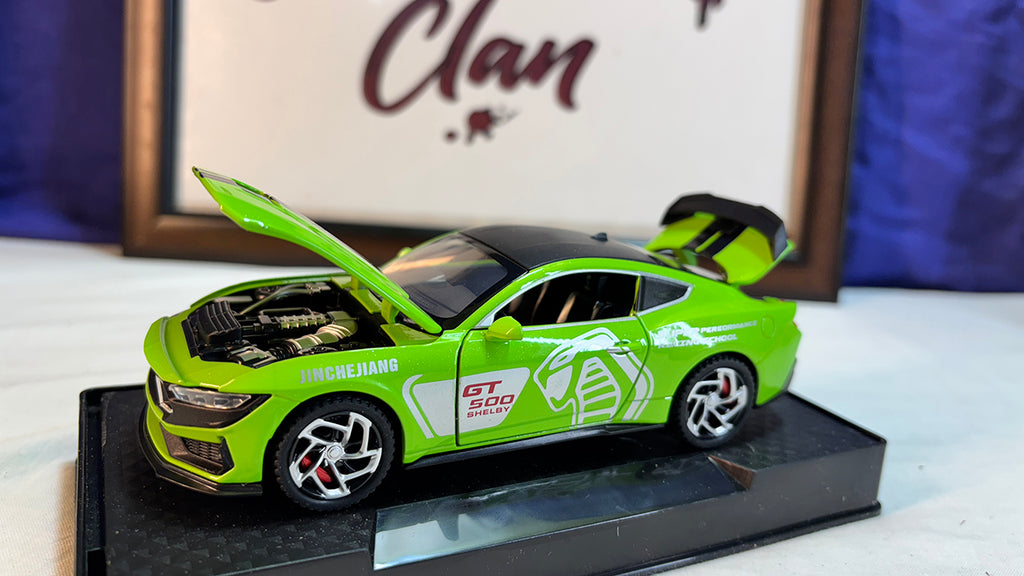 1:32 Scale Ford Mustang Shelby GT500 Die-cast Model Car, Alloy Metal Muscle Car with Opening Doors and Pull-Back Action Realistic Model Gift for Kids, Boys & Diecast Collectors