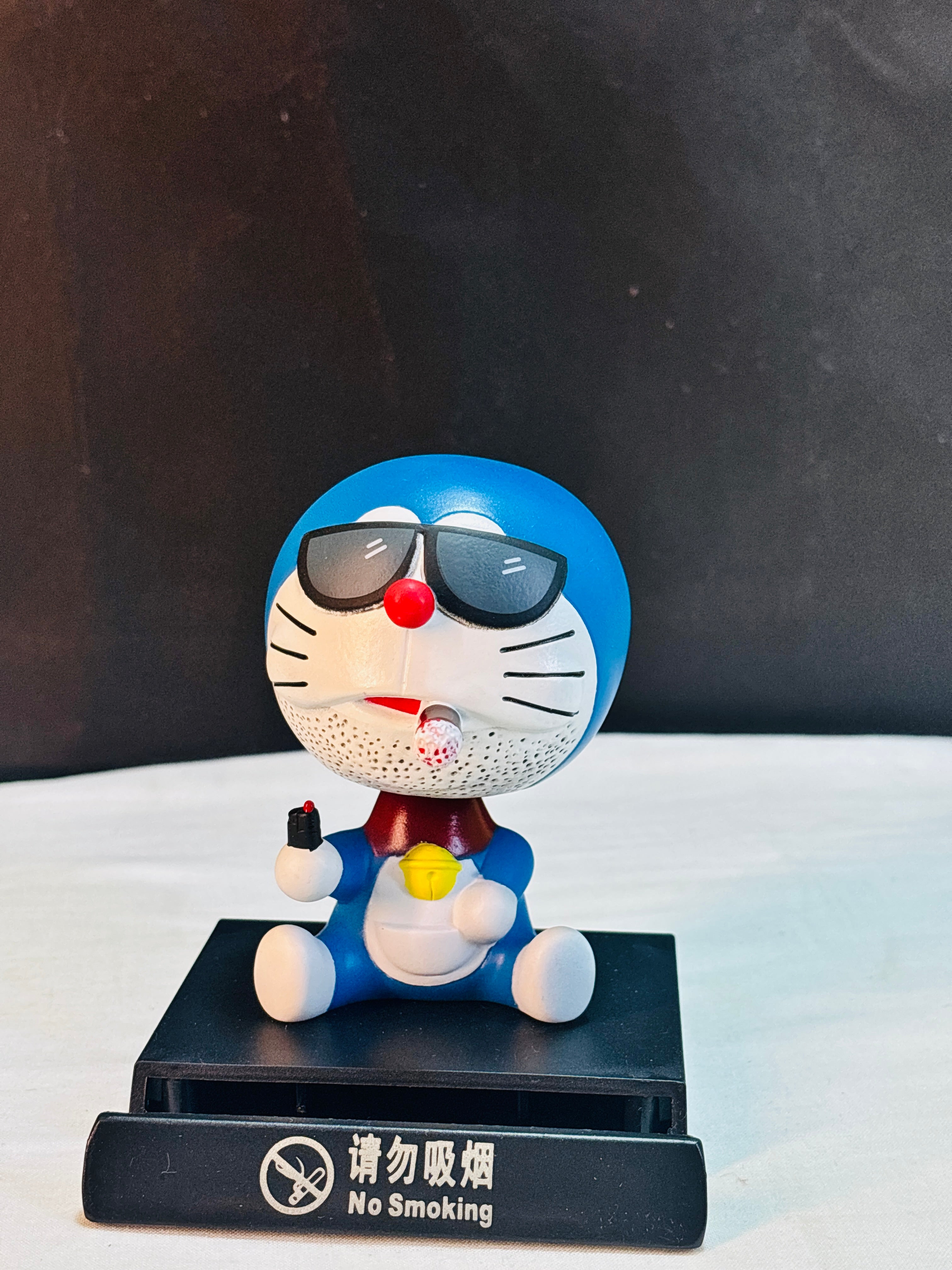 DORAEMON Ciggerate BOBBLEHEAD