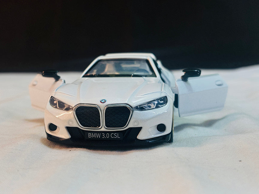 1:34 Scale BMW 3.0 CSL Heritage Edition Die-cast Car, High-Quality Metal Alloy Model for Vintage Car Enthusiasts Realistic Model Gift for Kids, Boys & Diecast Collectors