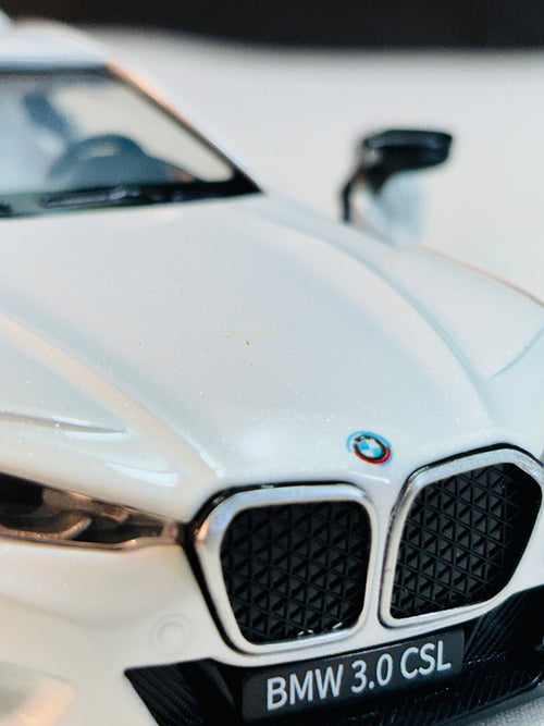 1:34 Scale BMW 3.0 CSL Heritage Edition Die-cast Car, High-Quality Metal Alloy Model for Vintage Car Enthusiasts Realistic Model Gift for Kids, Boys & Diecast Collectors